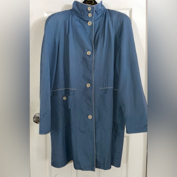 London Towne Jackets & Blazers - London Towne Blue Trench Coat for Women Medium